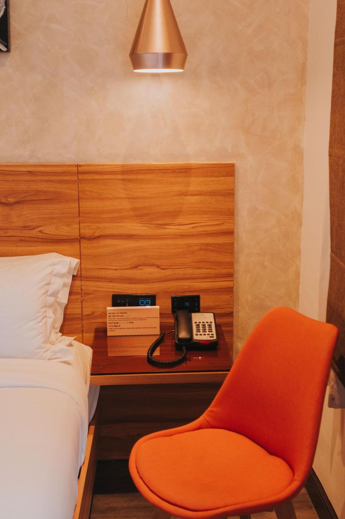 Surestay Plus Hotel By Best Western Ac Luxe Angeles City Bagian luar foto